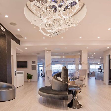 Executive Residency By Best Western Calgary City View North Bagian luar foto