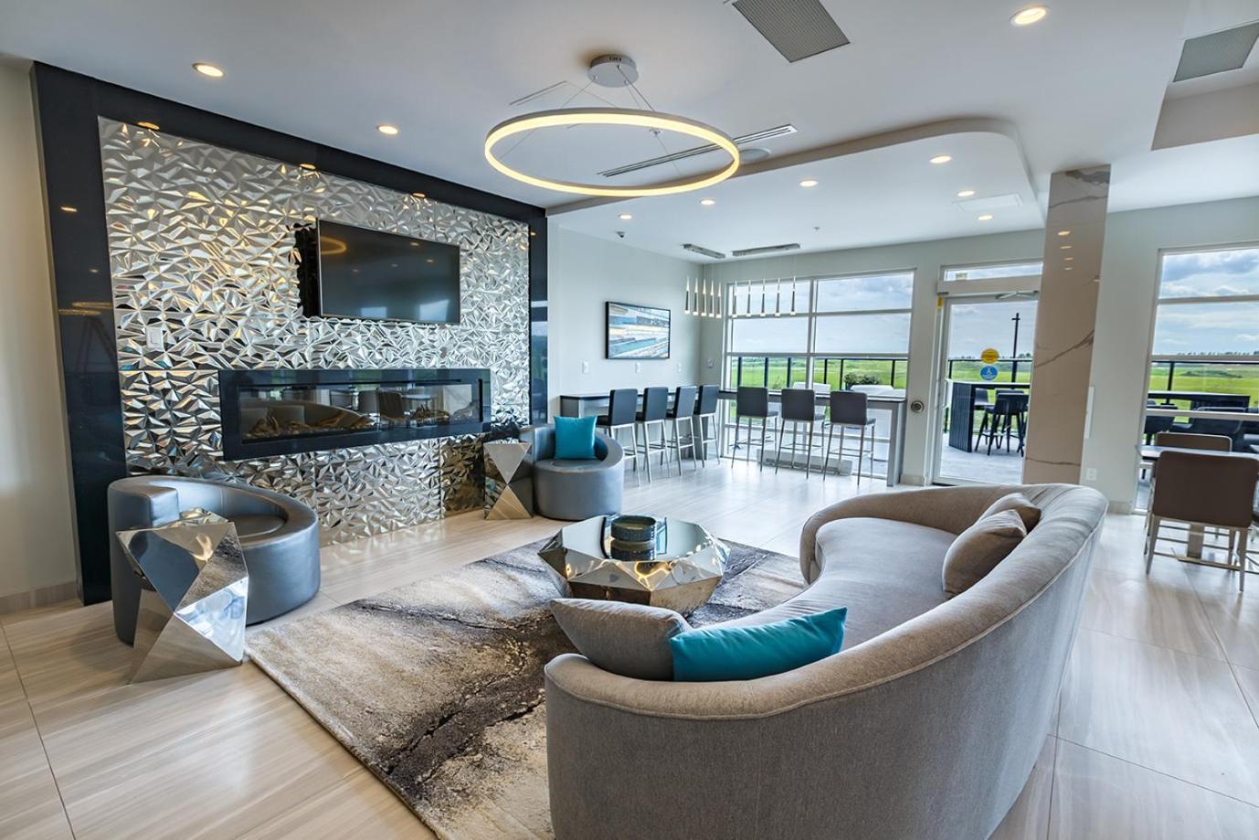 Executive Residency By Best Western Calgary City View North Bagian luar foto