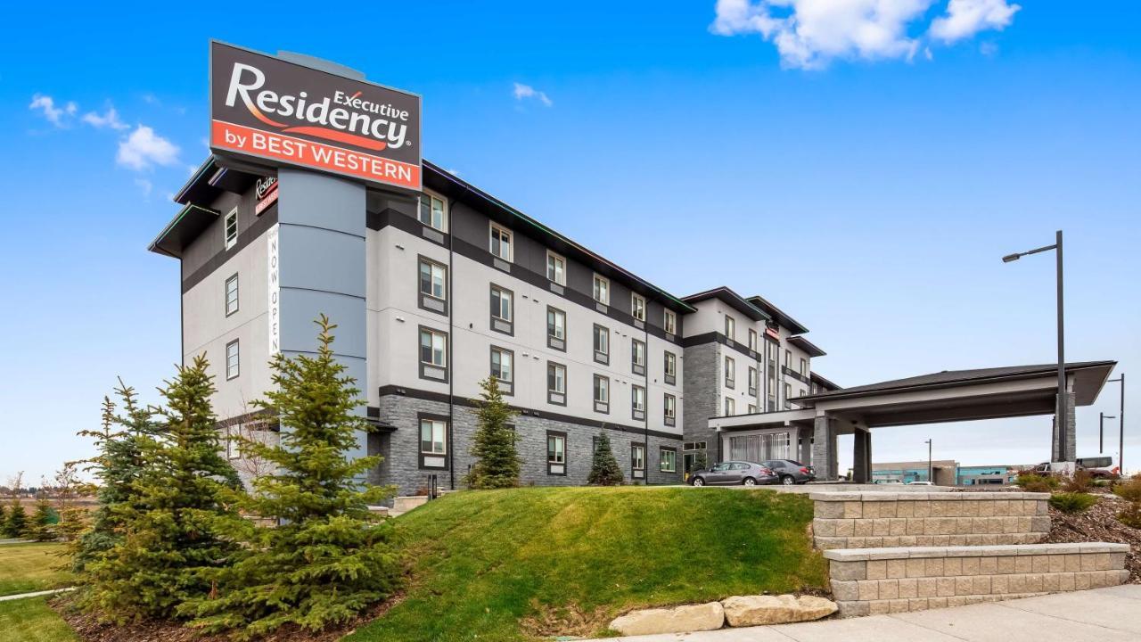 Executive Residency By Best Western Calgary City View North Bagian luar foto
